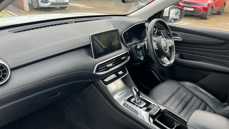 MG Hs 1.5 T-GDI Exclusive 5dr DCT Petrol Hatchback